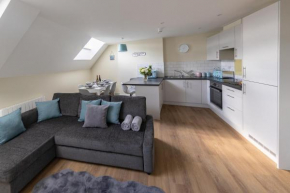 Apartment 8, Isabella House, Aparthotel, By RentMyHouse